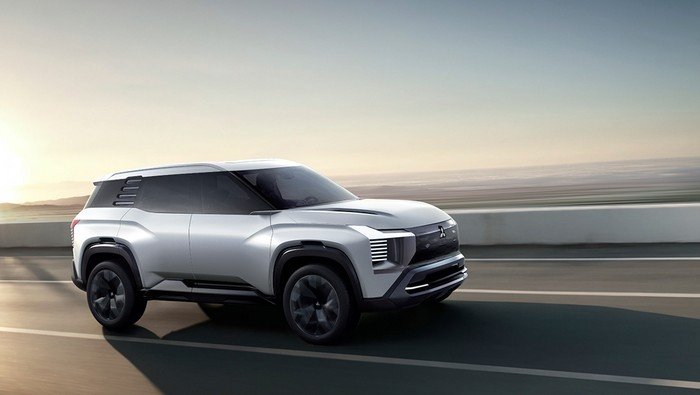 mitsubishi-dst-concept-2_169