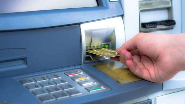 ilustrasi-atm--istockphoto_ratio-16x9