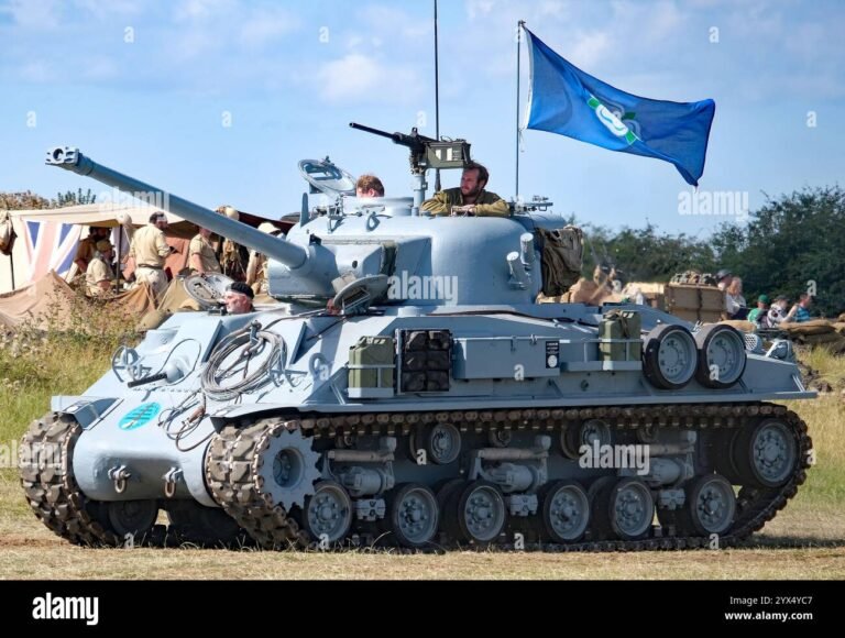 the-super-sherman-were-modified-versions-of-the-american-m4-sherman-tank-that-served-with-the-israel-defense-forces-from-the-mid-1950s-to-early-1980s-2YX4YC7