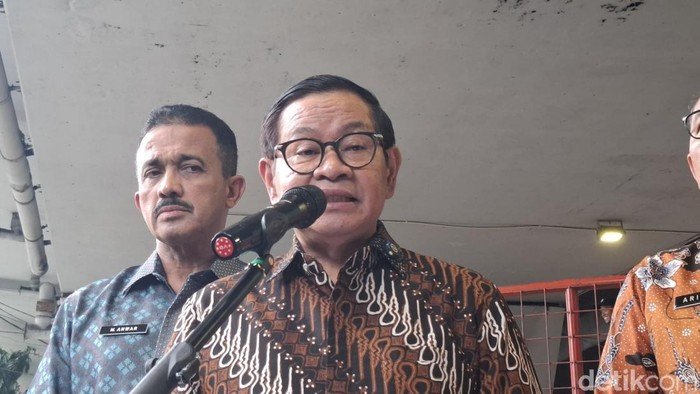 gubernur-dki-jakarta-pramono-anung-mengatakan-ada-kenaikan-pajak-bumi-dan-bangunan-pbb-di-jakarta-sekitar-5-10-persen-tahun-in-1755172423648_169
