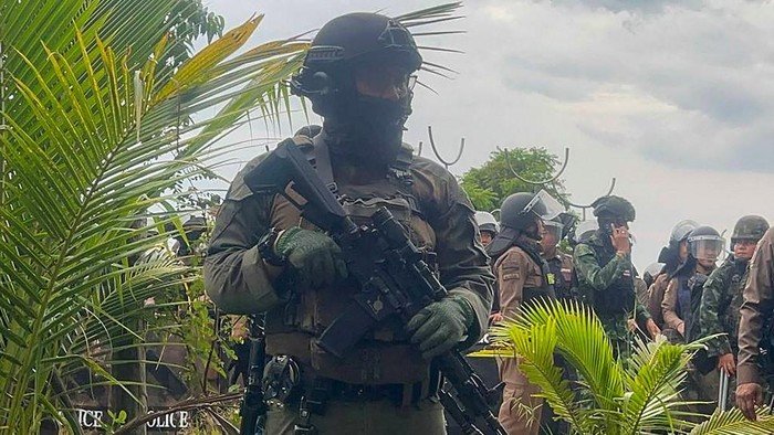 tentara-thailand-berjaga-di-area-perbatasan-yang-menjadi-sengketa-dengan-kamboja-1758187504687_169