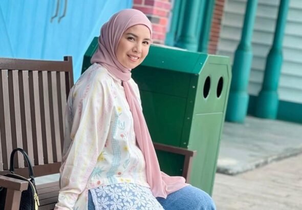 potret-tya-ariesta-beli-cabai-dari-petani-aceh-untuk-dibagikan-ke-karyawan-1767328677558_43