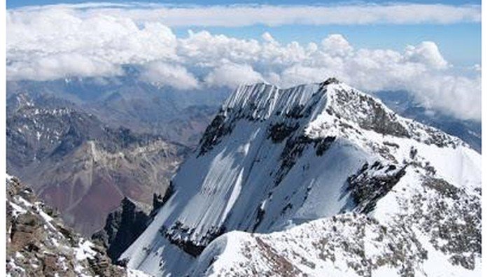 puncak-jayawijaya-carstensz-pyramid_169