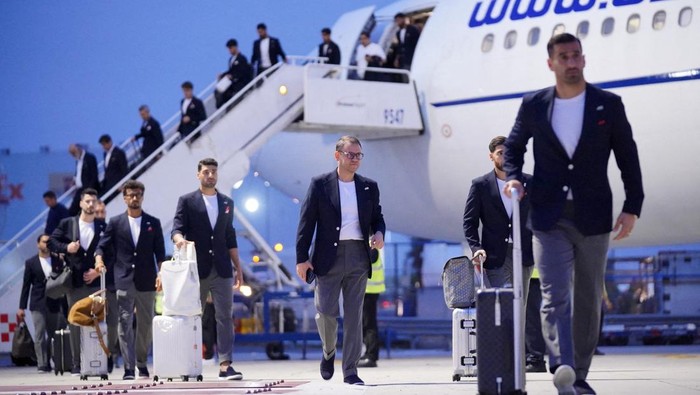 soccer-worldcup-irnarrival-1780869908796_169