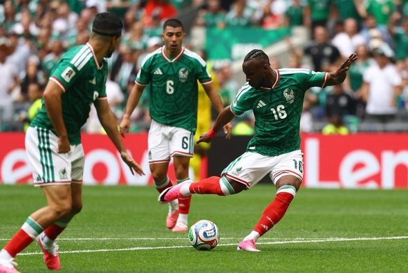 soccer-worldcup-mex-zaf-1781225039975_169